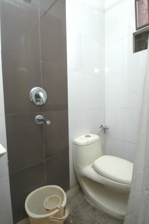 Hotel Shiv Palace Нью-Делі Екстер'єр фото